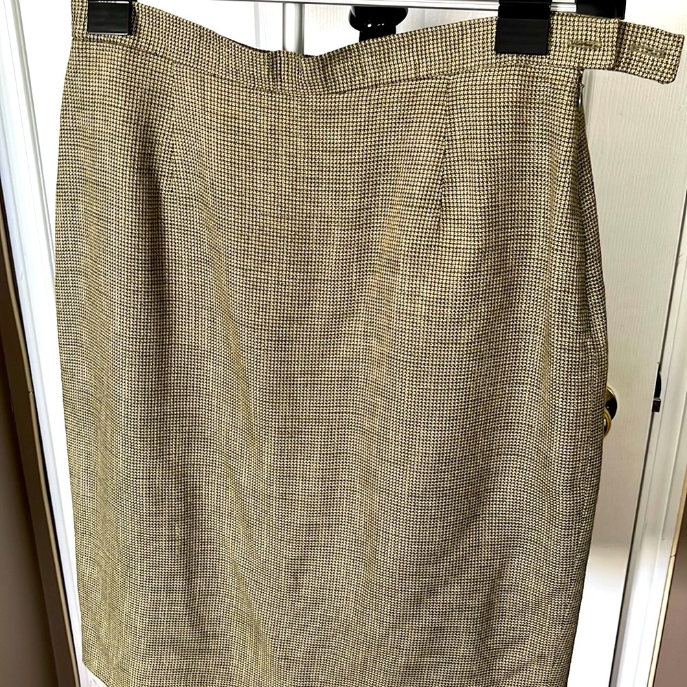Rena Rowan green pencil skirt